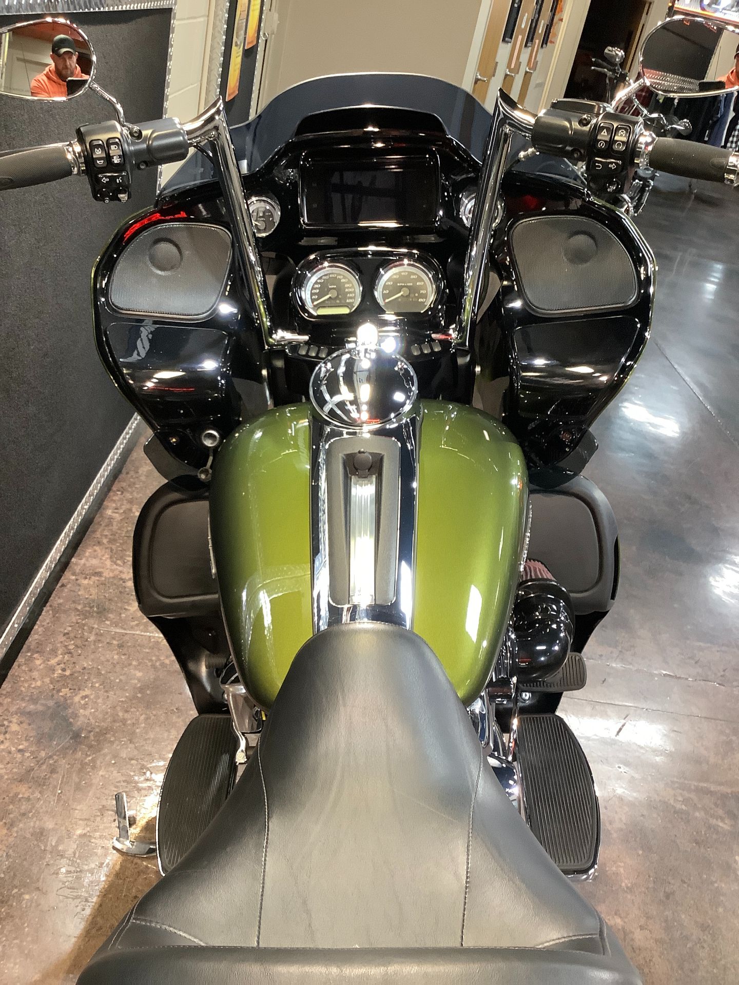 2022 Harley-Davidson Road Glide Limited in Burlington, Iowa - Photo 12