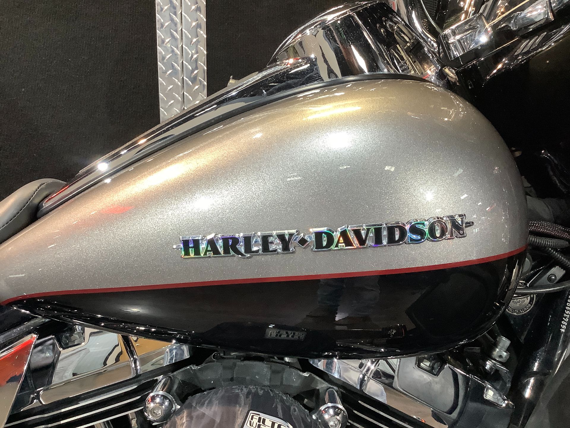 2016 Harley-Davidson Ultra Limited in Burlington, Iowa - Photo 8