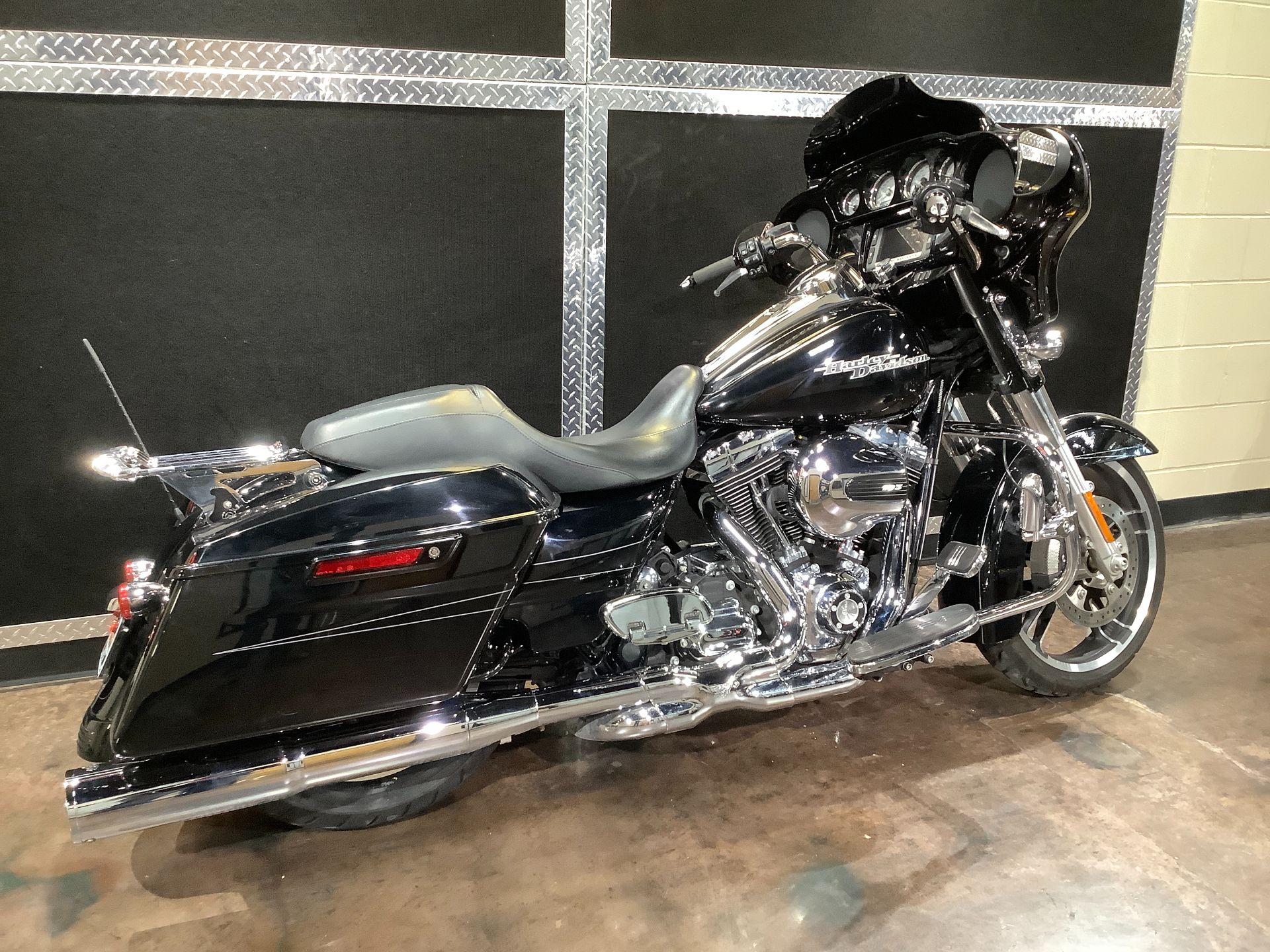 2014 Harley-Davidson Street Glide® Special in Burlington, Iowa - Photo 14