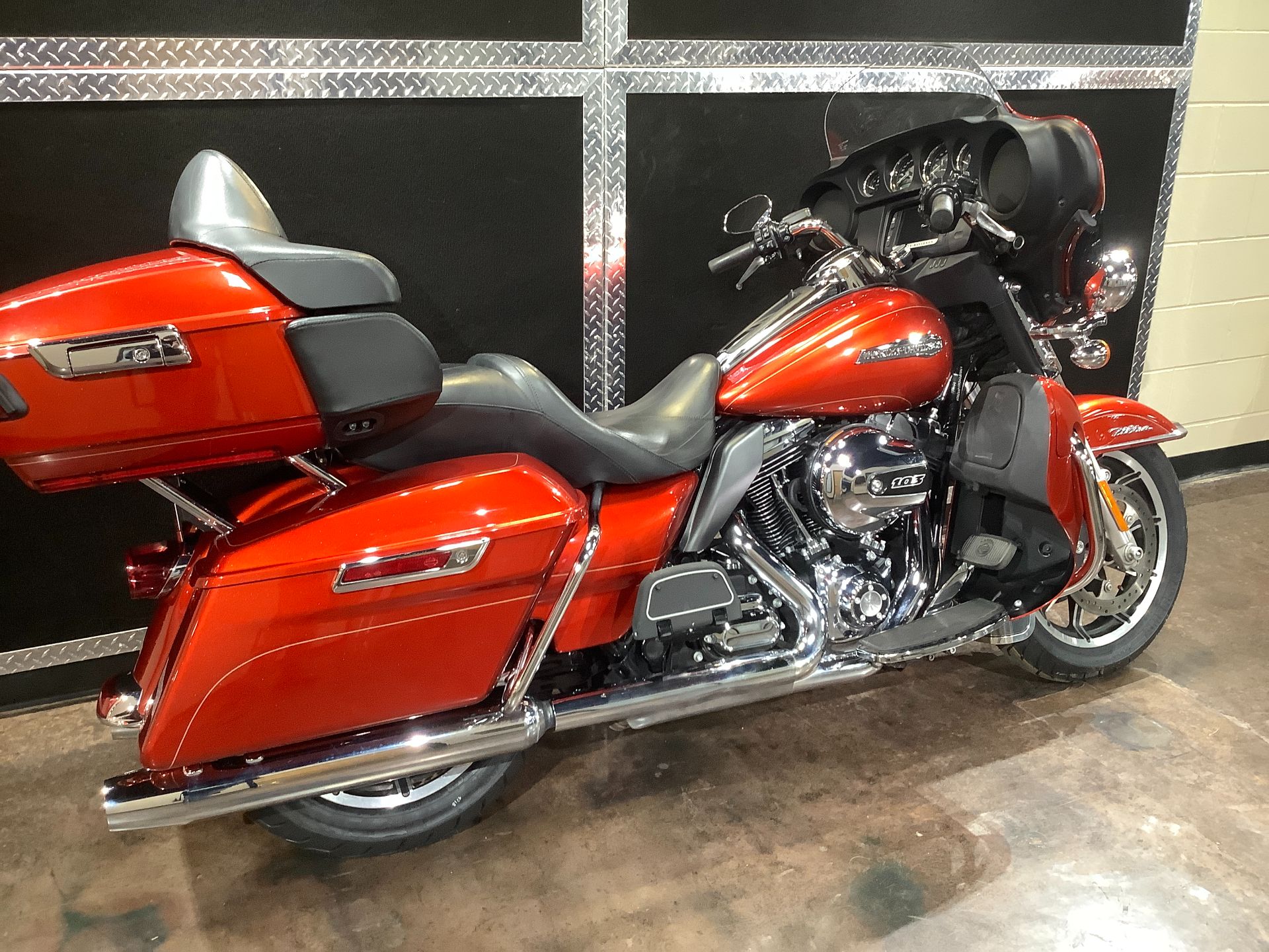 2014 Harley-Davidson Electra Glide® Ultra Classic® in Burlington, Iowa - Photo 15