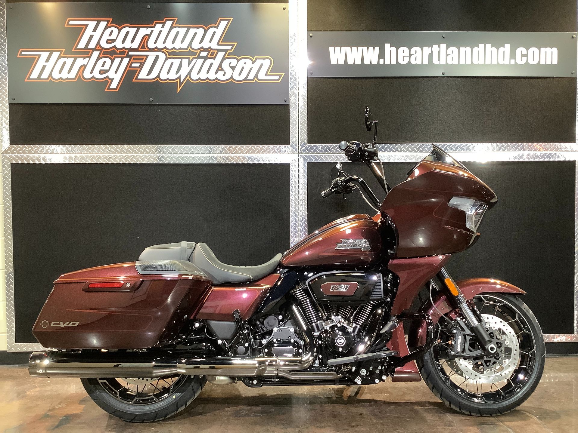2024 Harley-Davidson CVO™ Road Glide® in Burlington, Iowa - Photo 1