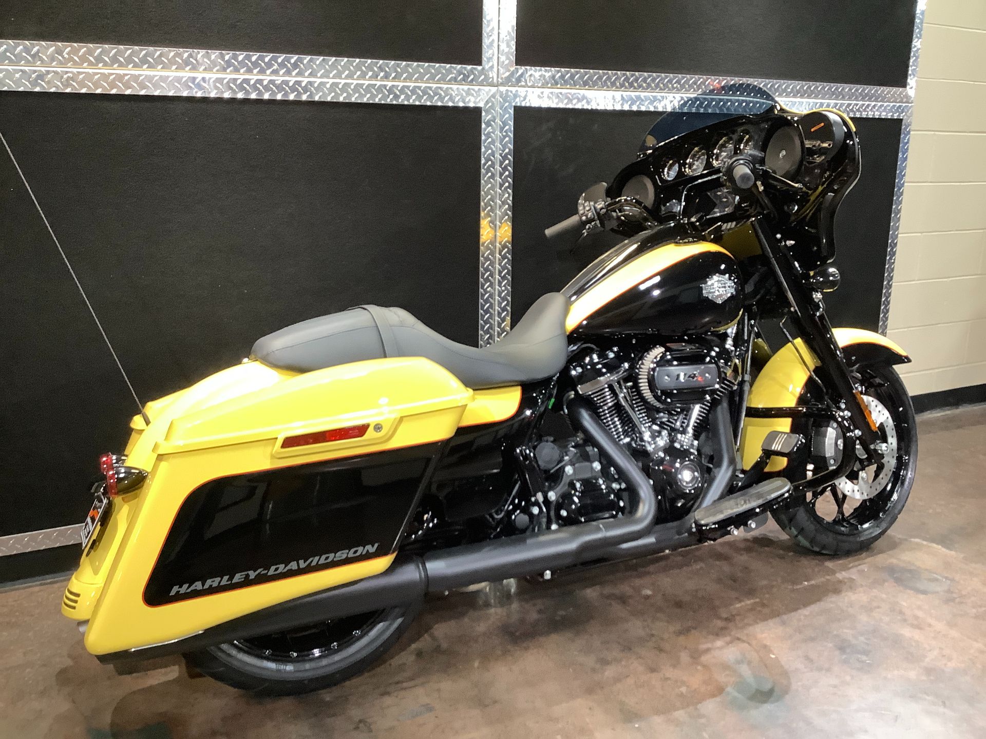 2023 Harley-Davidson Street Glide® Special in Burlington, Iowa - Photo 15