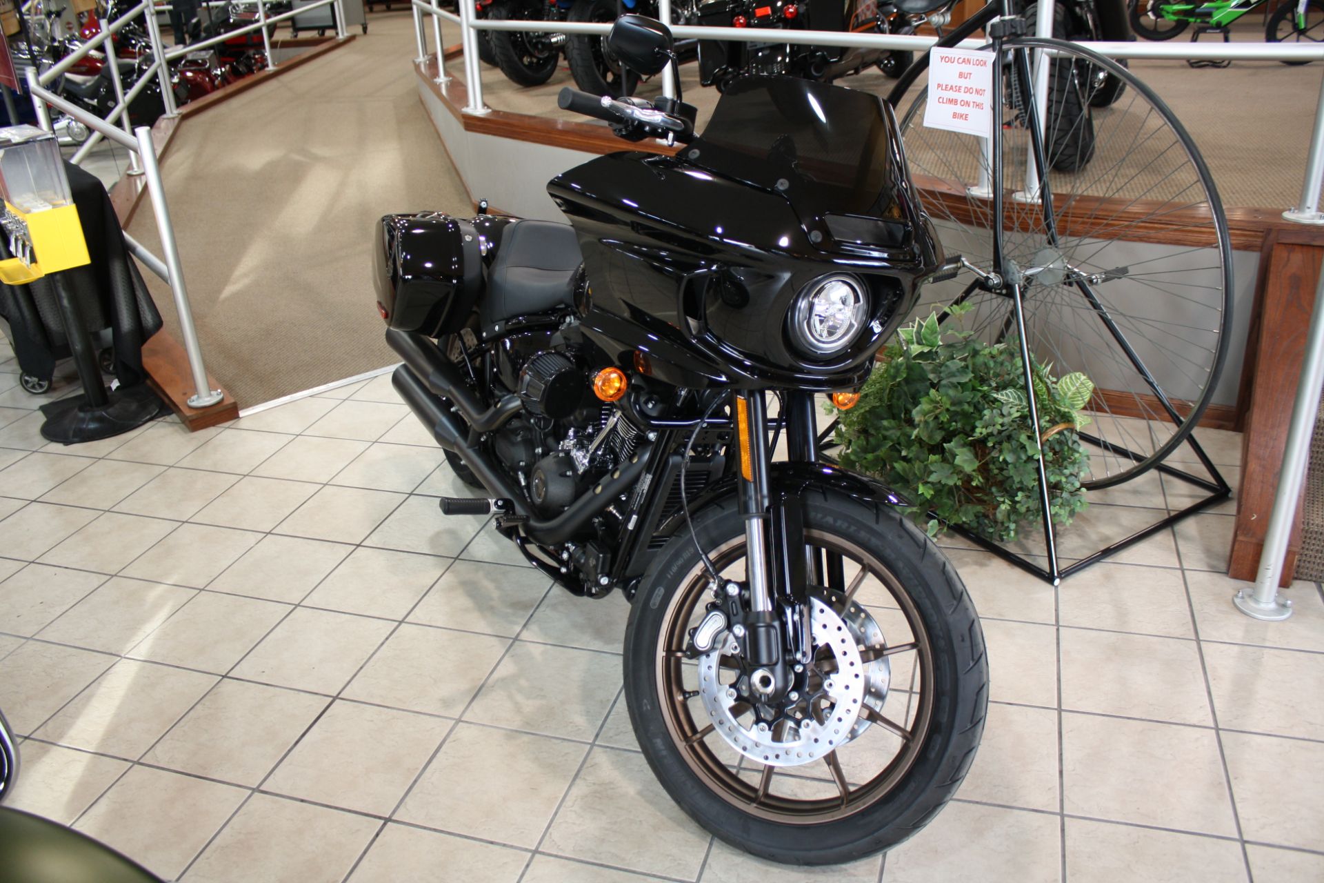 2023 Harley-Davidson Low Rider® ST in Junction City, Kansas - Photo 3