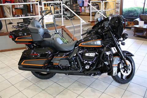 2022 Harley-Davidson Ultra Limited in Junction City, Kansas