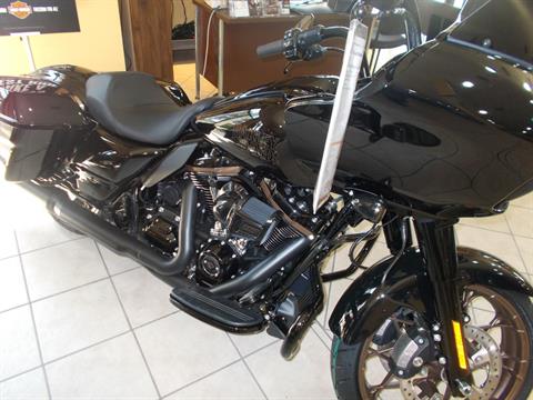 2022 Harley-Davidson ROADGLIDE ST in Junction City, Kansas