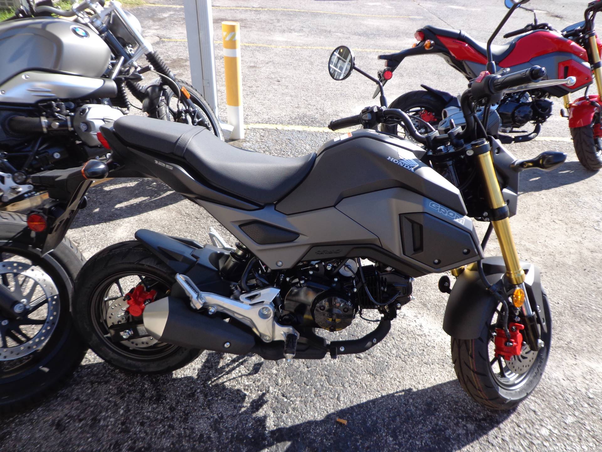 2018 honda grom colors