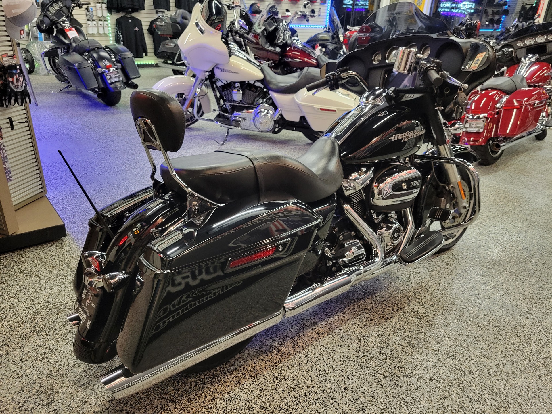2019 Harley-Davidson Street Glide® in Spartanburg, South Carolina - Photo 3