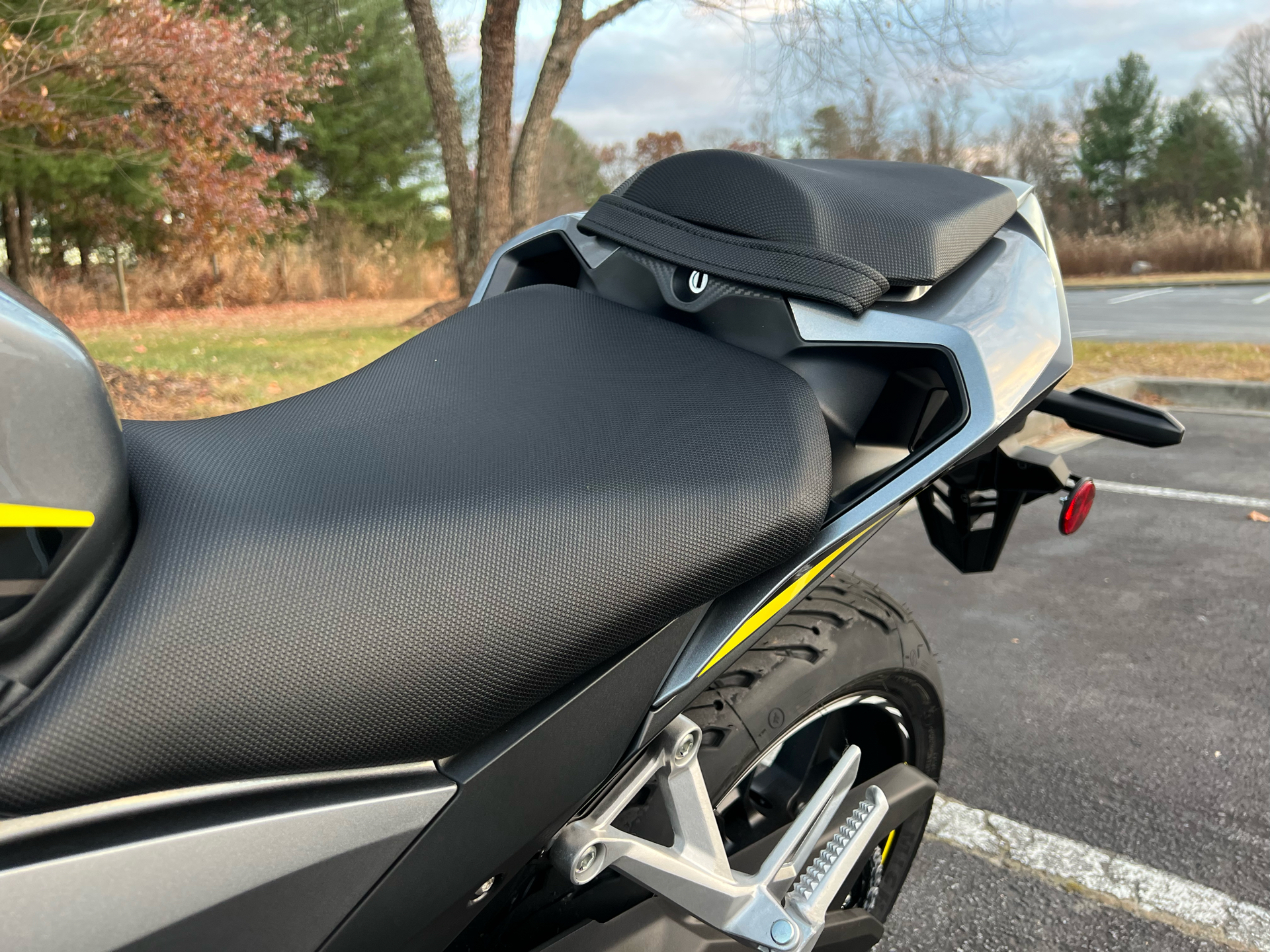 2023 Honda CBR500R ABS in Hendersonville, North Carolina - Photo 7