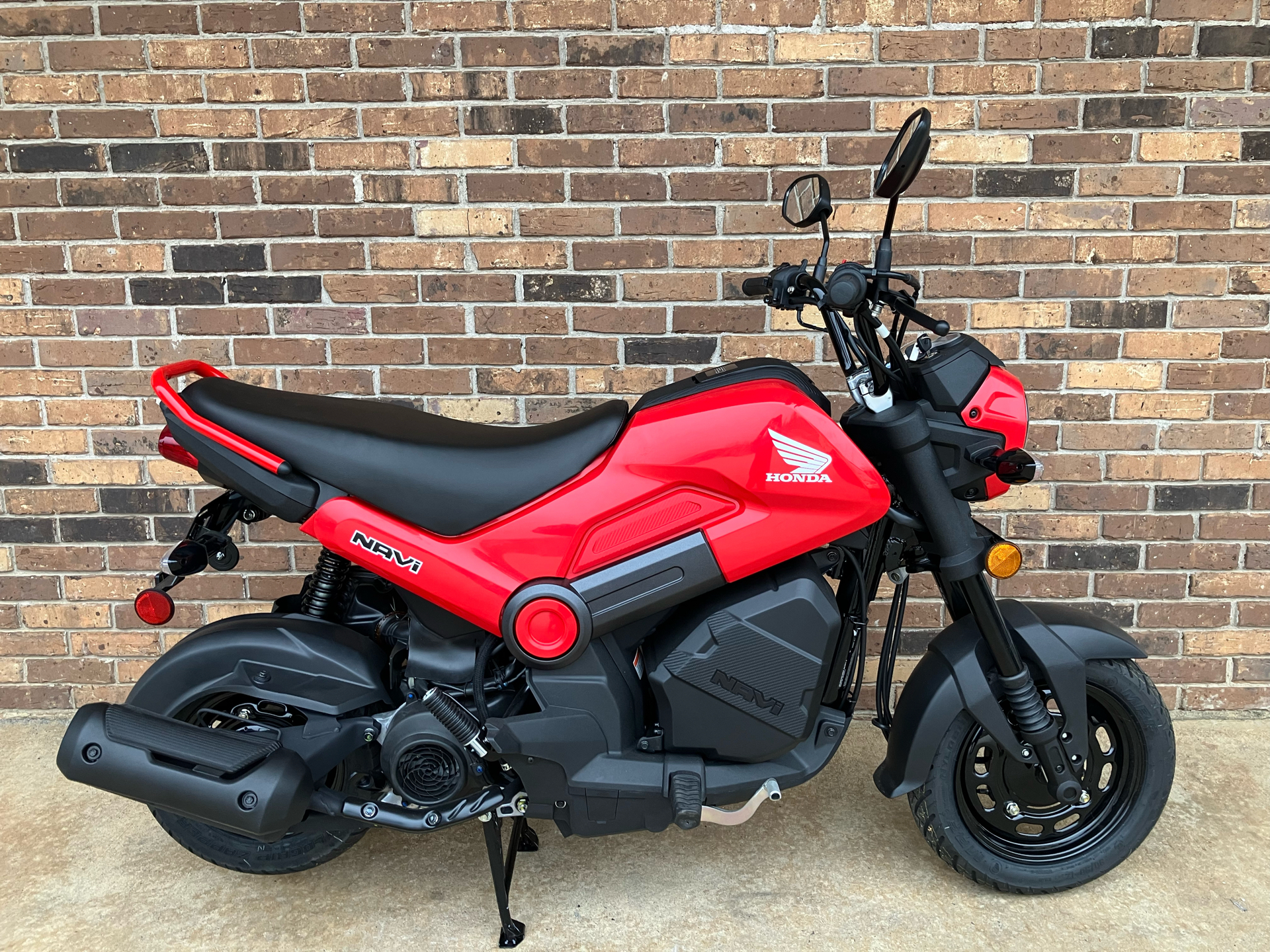 2022 Honda Navi in Hendersonville, North Carolina - Photo 6