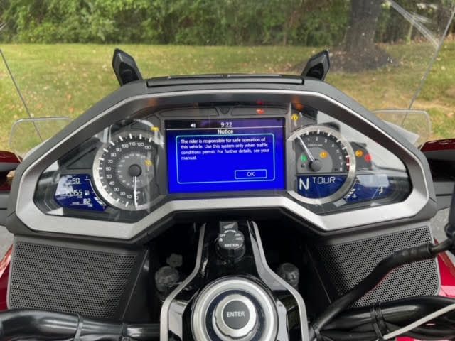 2019 Honda Gold Wing Tour Automatic DCT in Hendersonville, North Carolina - Photo 18