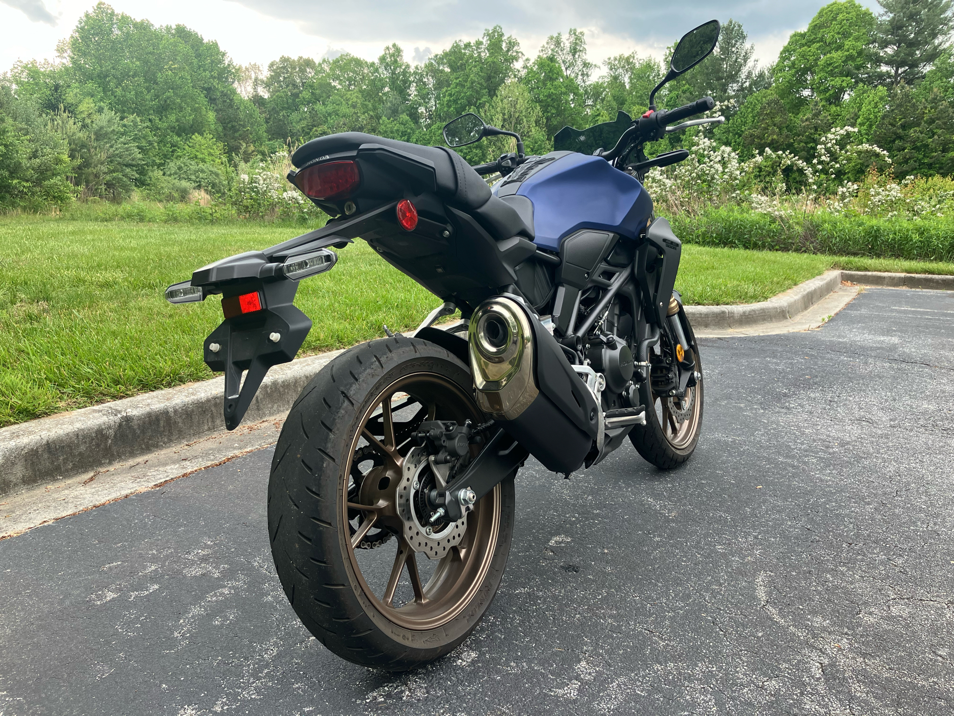2020 Honda CB300R ABS in Hendersonville, North Carolina - Photo 3