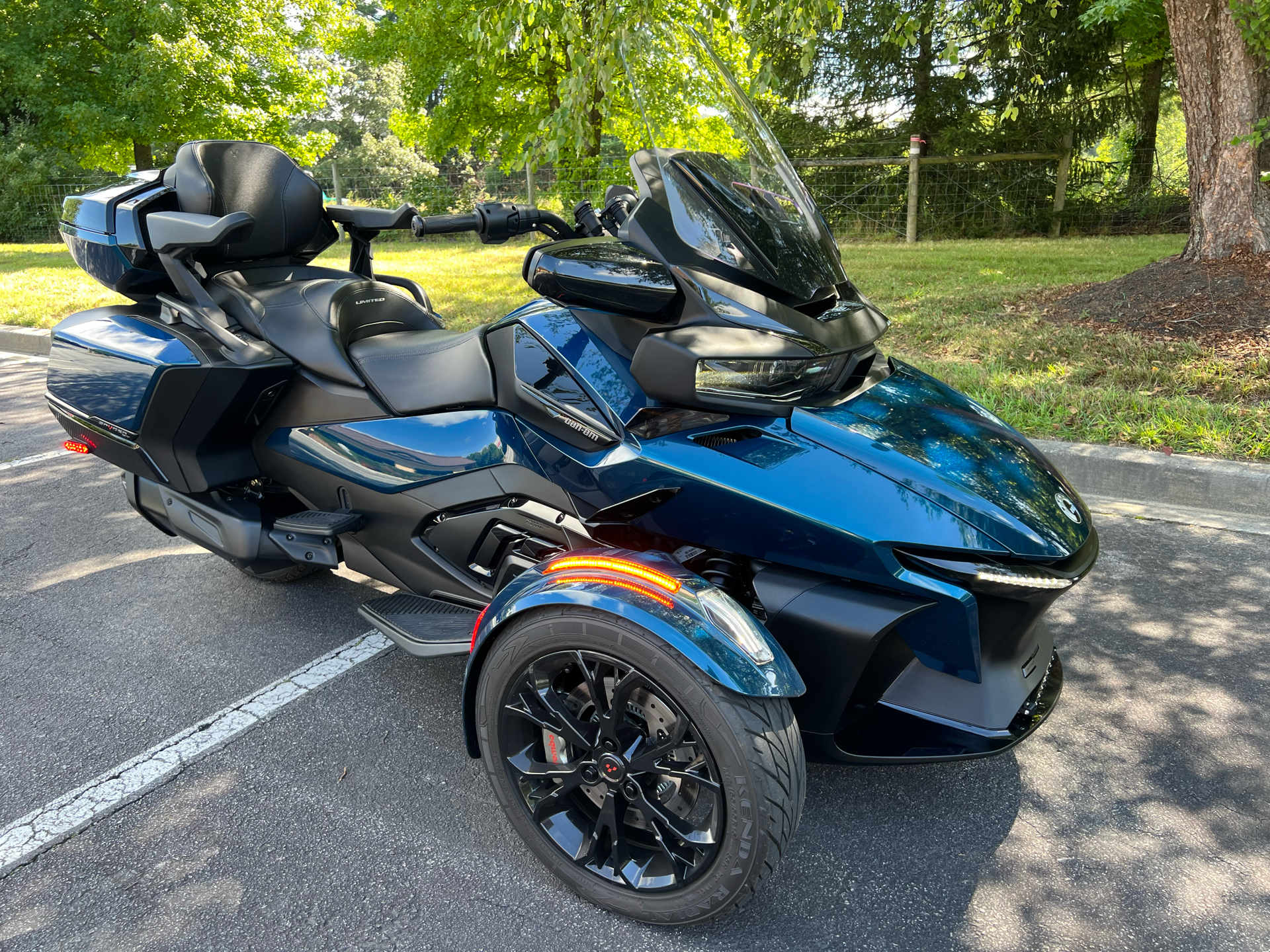 2021 Can-Am Spyder RT Limited in Hendersonville, North Carolina - Photo 1