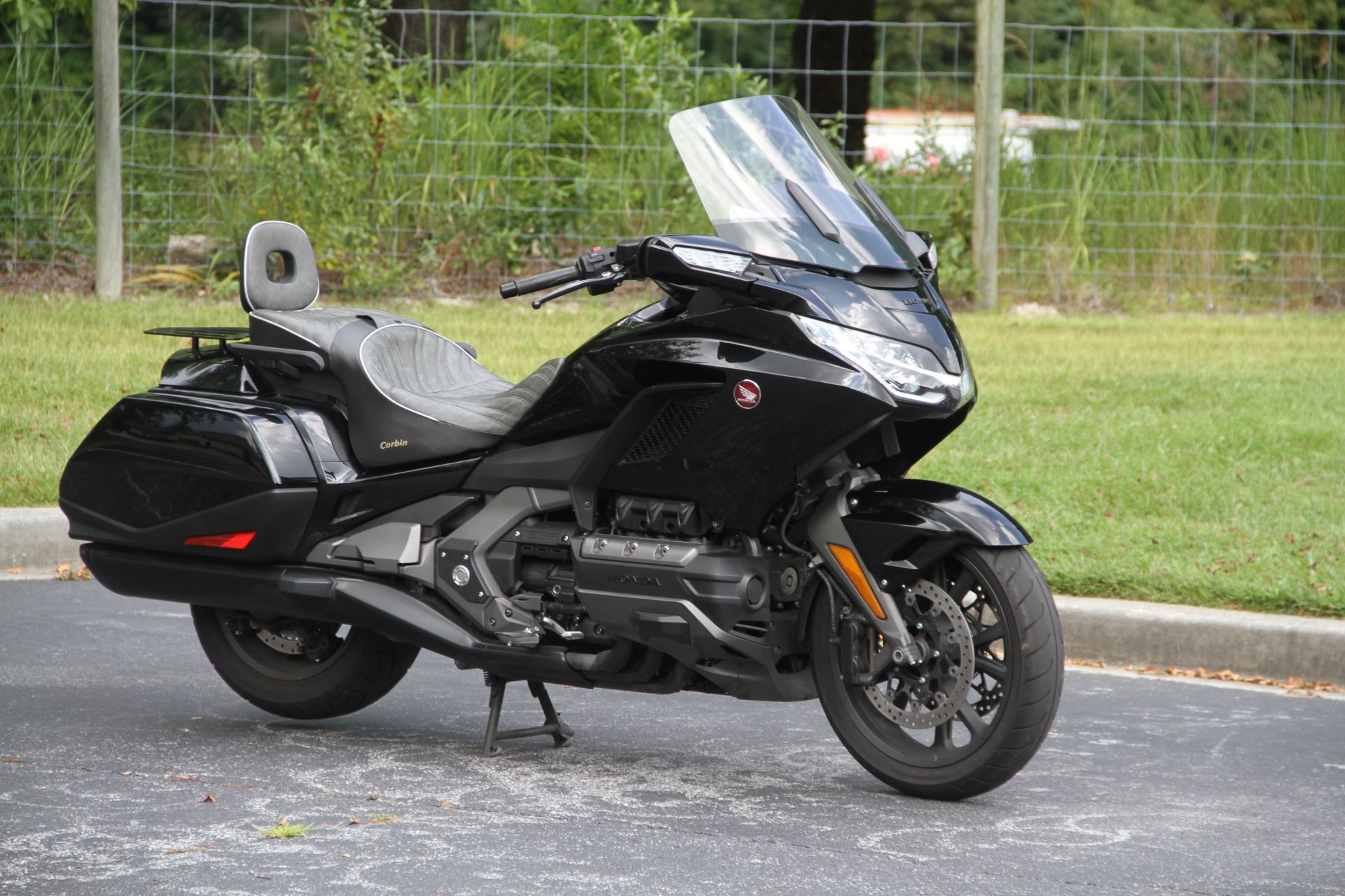 2019 Honda Gold Wing Automatic DCT in Hendersonville, North Carolina - Photo 5