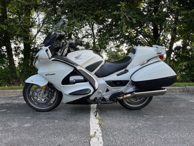 2016 Honda ST1300PA in Hendersonville, North Carolina - Photo 12