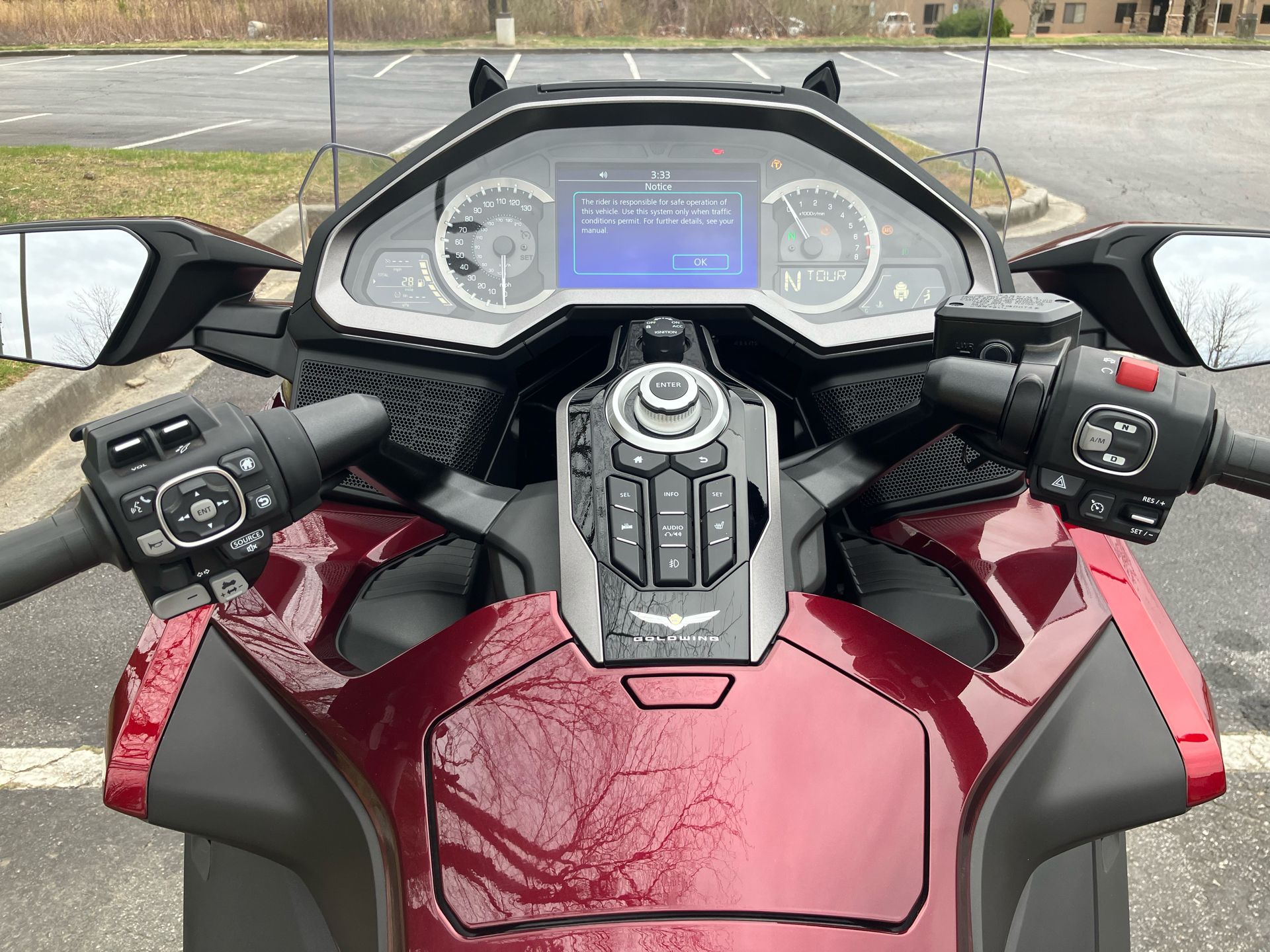 2023 Honda Gold Wing Tour Automatic DCT in Hendersonville, North Carolina - Photo 10