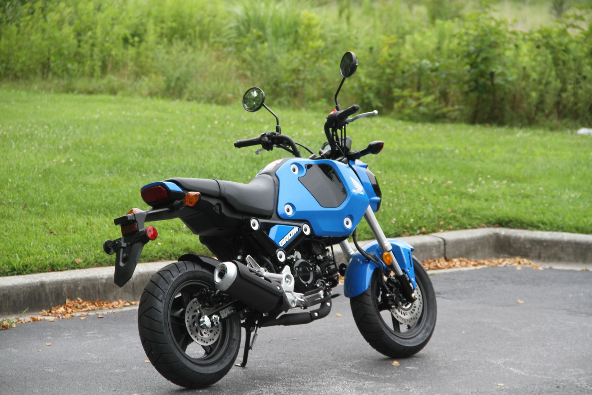 New 22 Honda Grom Abs Motorcycles In Hendersonville Nc Stock Number