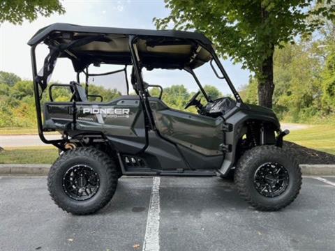 2024 Honda Pioneer 1000-5 Deluxe in Hendersonville, North Carolina - Photo 17