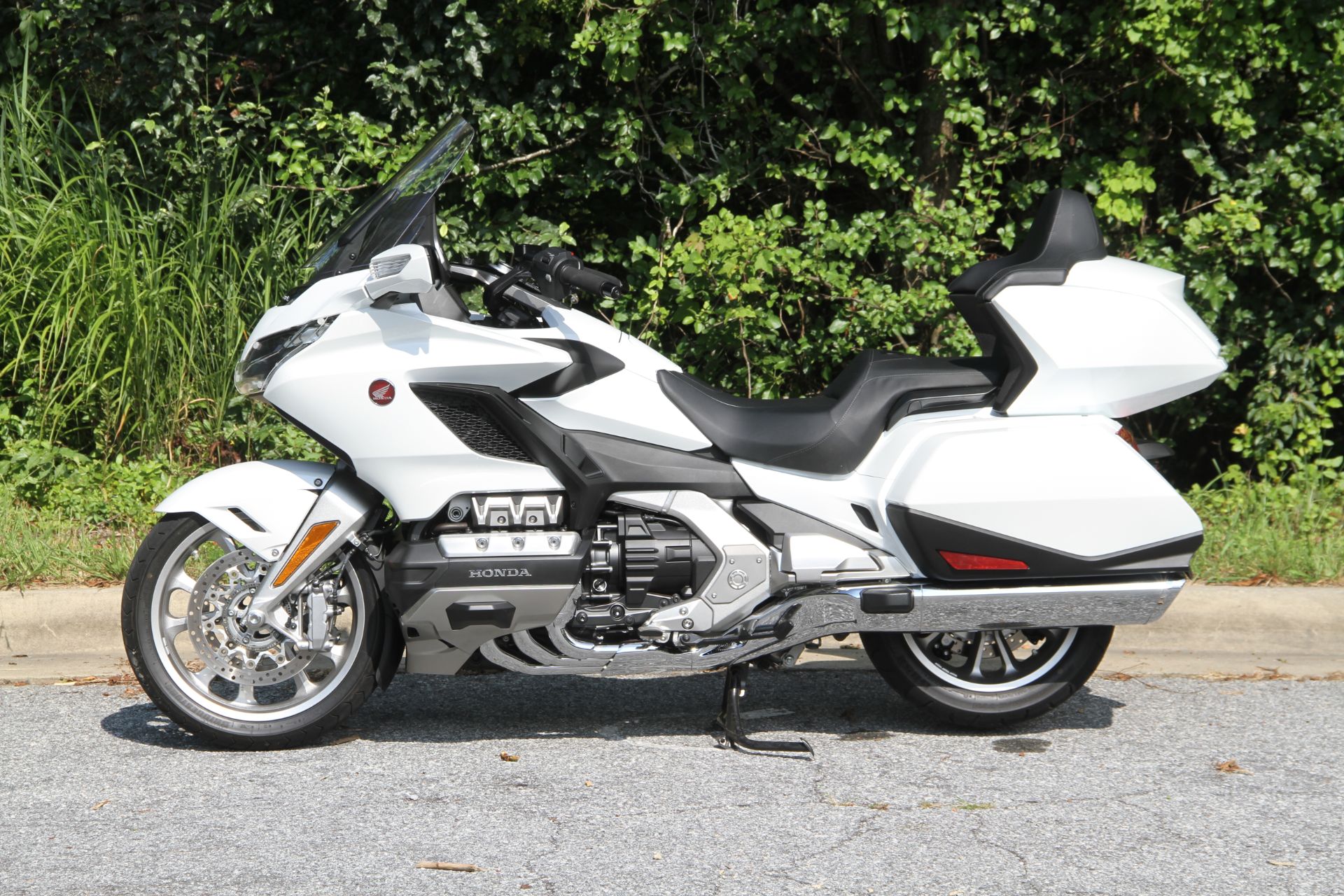 2018 Honda Gold Wing Tour Automatic DCT in Hendersonville, North Carolina - Photo 22