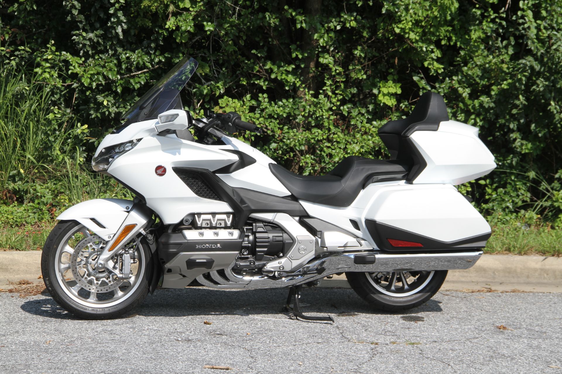 2018 Honda Gold Wing Tour Automatic DCT in Hendersonville, North Carolina - Photo 24