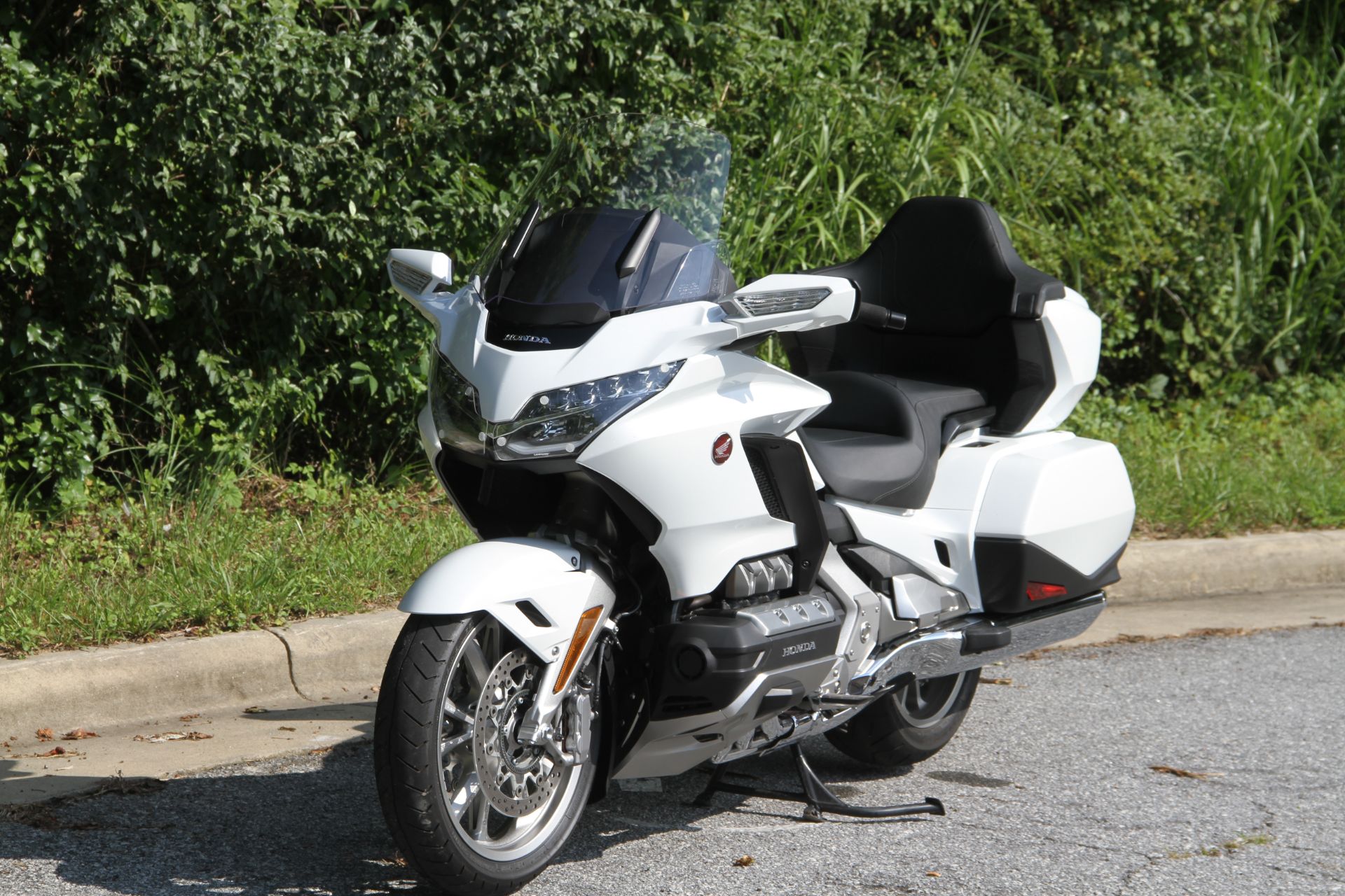 2018 Honda Gold Wing Tour Automatic DCT in Hendersonville, North Carolina - Photo 27