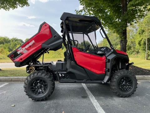 2024 Honda Pioneer 1000 Deluxe in Hendersonville, North Carolina - Photo 5