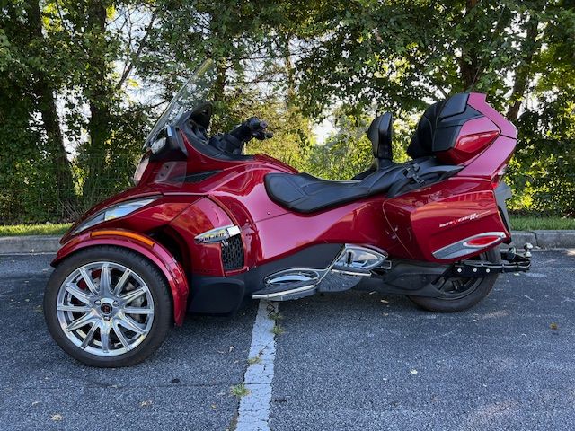 2015 Can-Am Spyder® RT Limited in Hendersonville, North Carolina - Photo 9