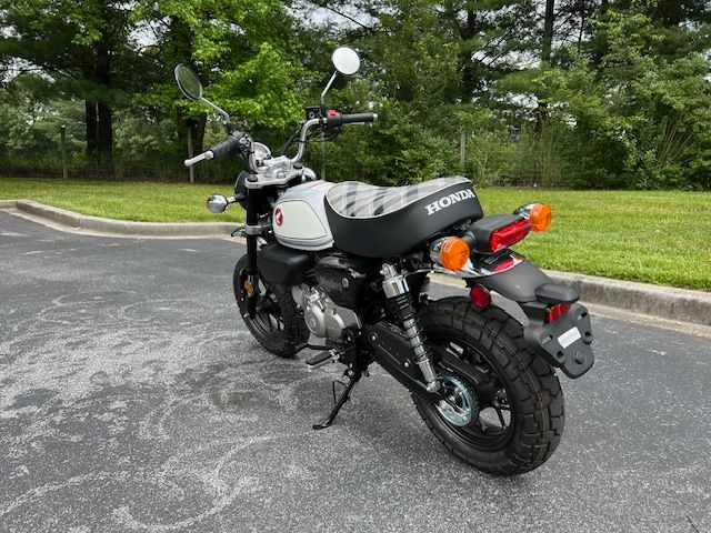 2024 Honda Monkey ABS in Hendersonville, North Carolina - Photo 8