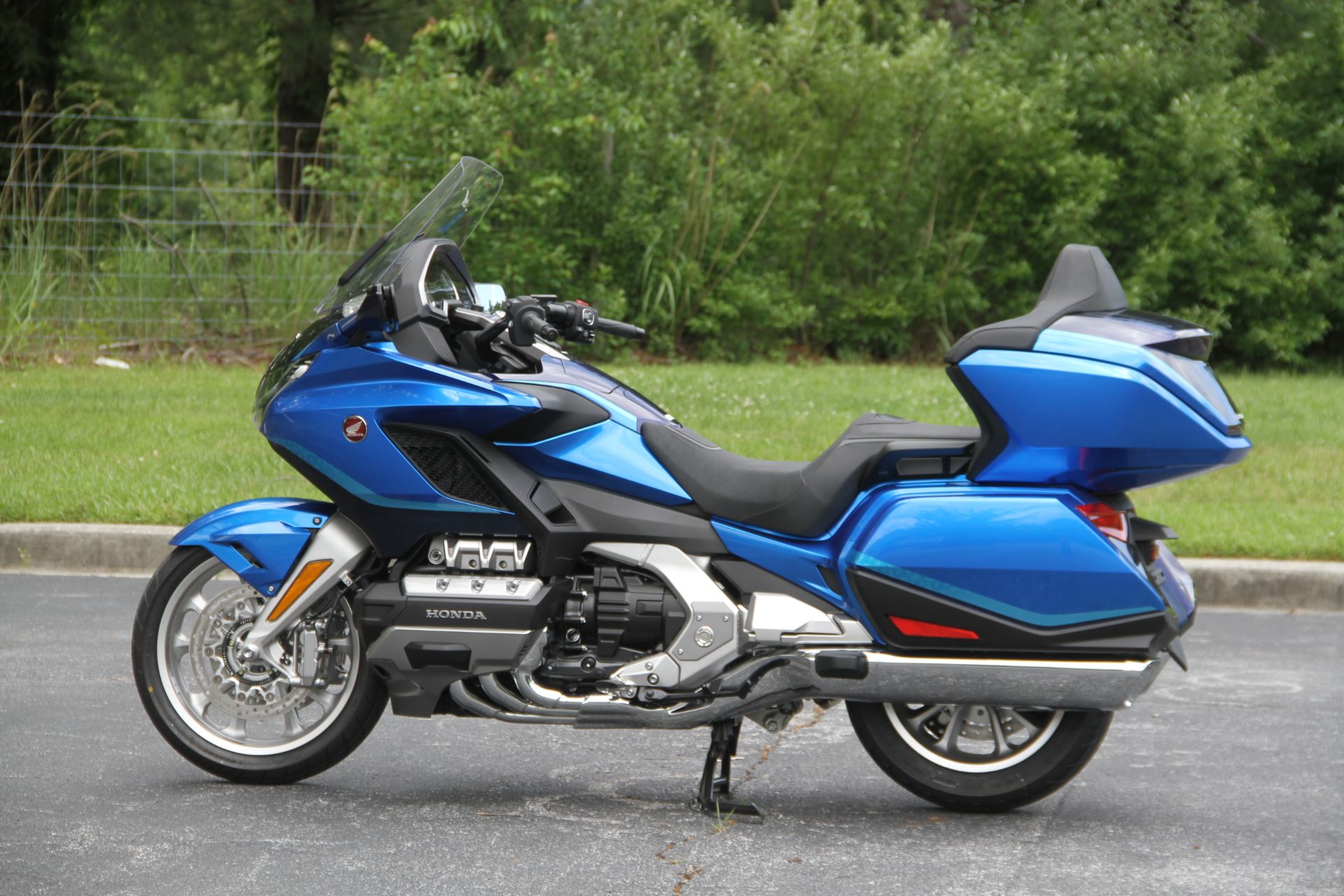 2022 Honda Gold Wing Tour Automatic DCT in Hendersonville, North Carolina - Photo 20
