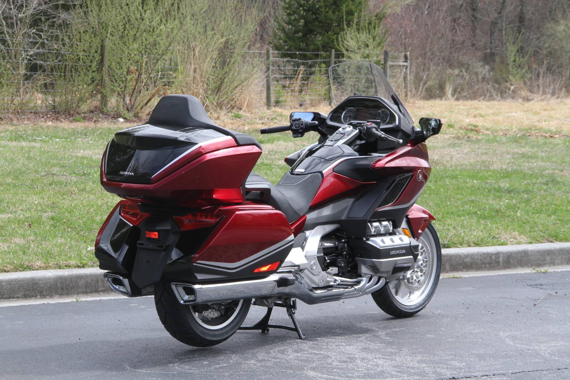 2021 Honda Gold Wing Tour Airbag Automatic DCT in Hendersonville, North Carolina - Photo 7