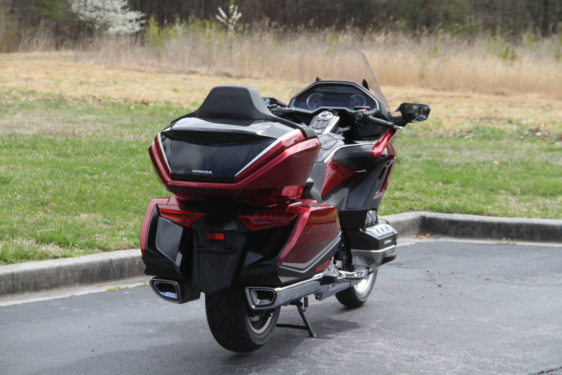 2021 Honda Gold Wing Tour Airbag Automatic DCT in Hendersonville, North Carolina - Photo 8