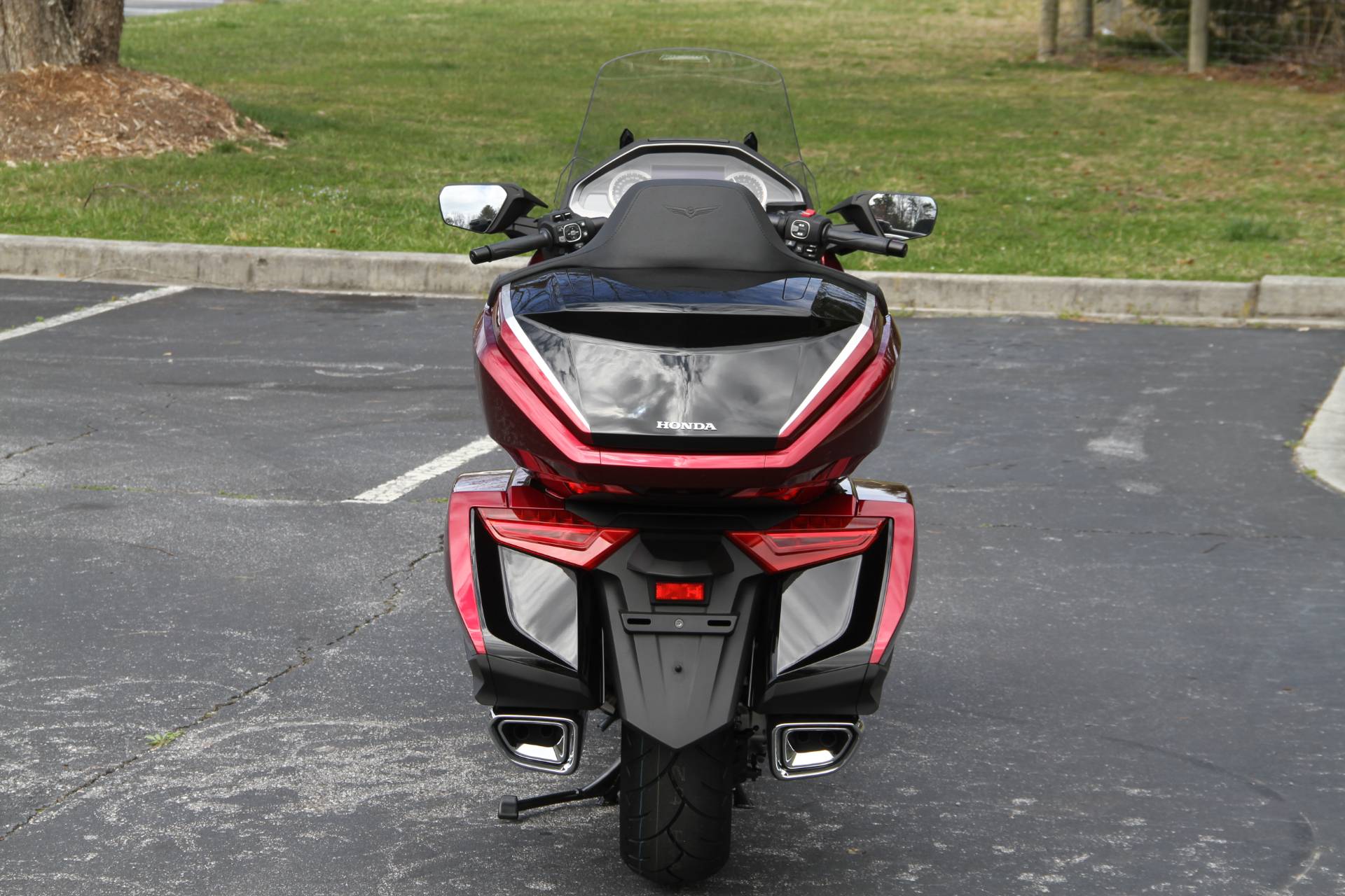 2021 Honda Gold Wing Tour Airbag Automatic DCT in Hendersonville, North Carolina - Photo 16