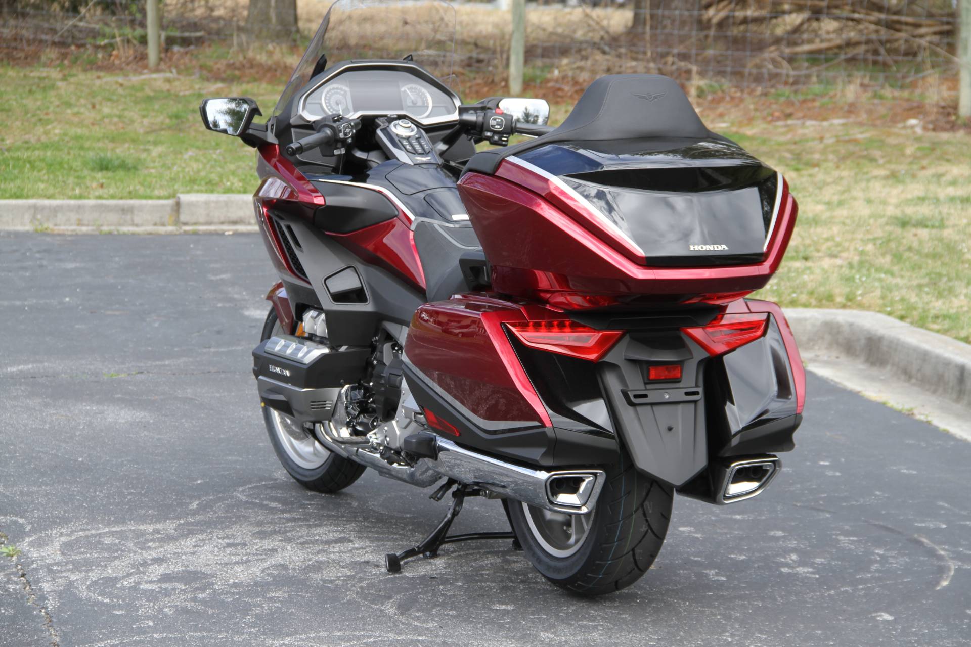 2021 Honda Gold Wing Tour Airbag Automatic DCT in Hendersonville, North Carolina - Photo 17