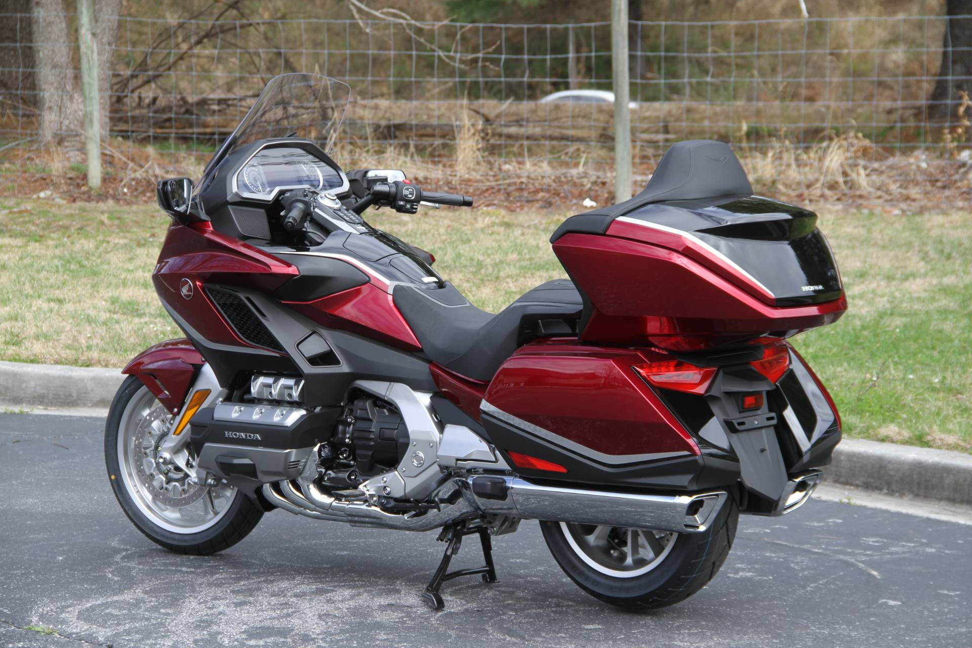 2021 Honda Gold Wing Tour Airbag Automatic DCT in Hendersonville, North Carolina - Photo 18