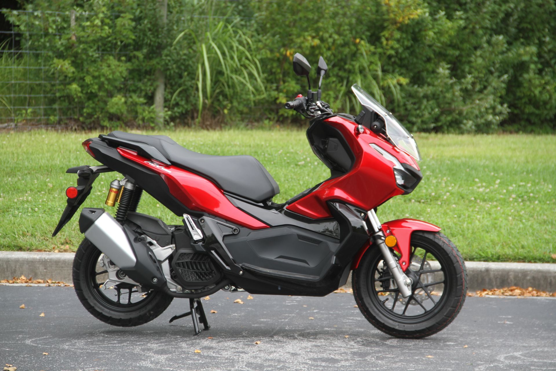New 22 Honda Adv150 Scooters In Hendersonville Nc Stock Number