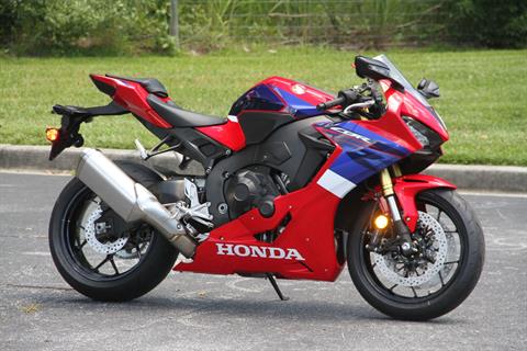 2022 Honda CBR1000RR in Hendersonville, North Carolina - Photo 5