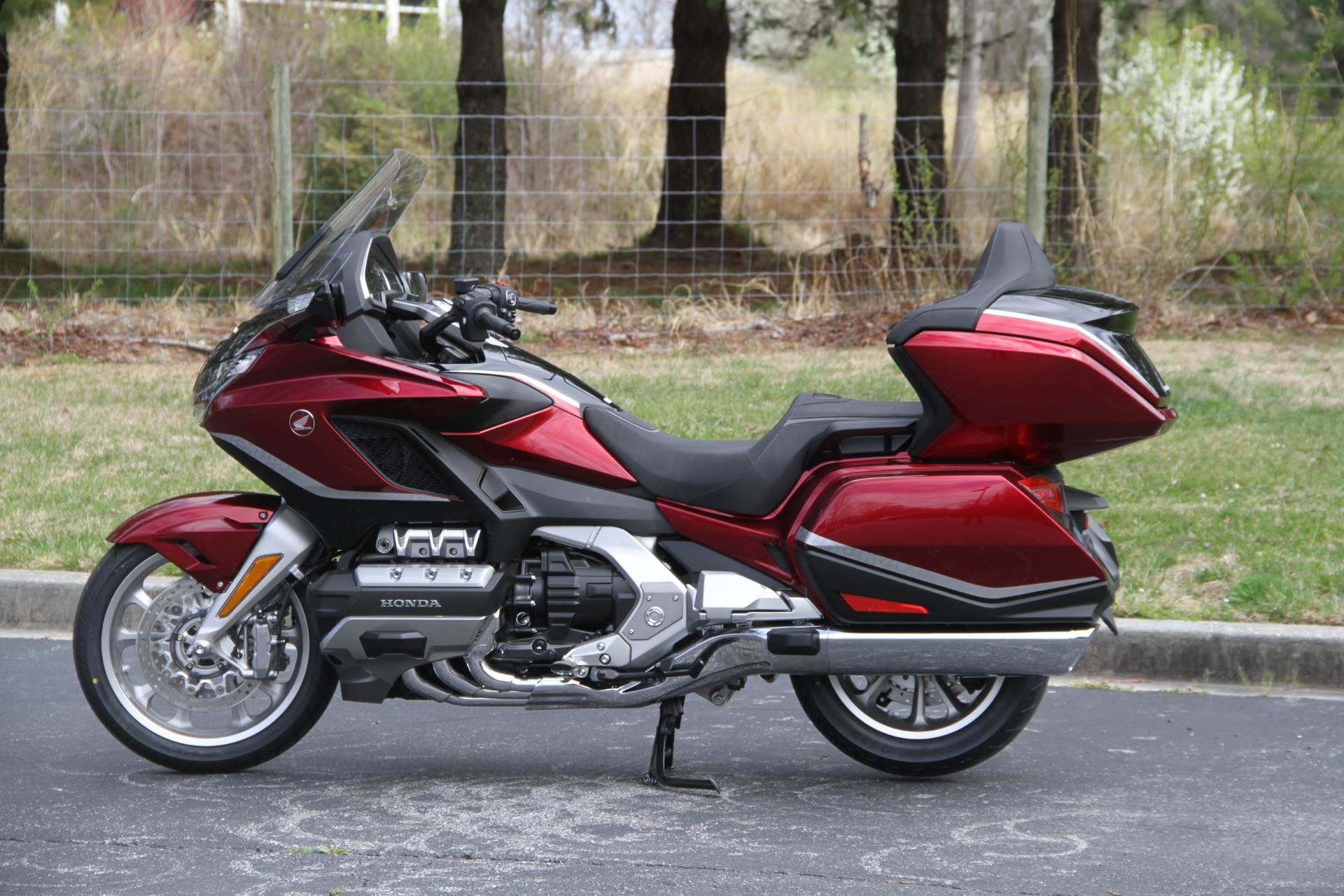 2021 Honda Gold Wing Tour Automatic DCT in Hendersonville, North Carolina - Photo 22