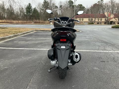 2023 Honda PCX in Hendersonville, North Carolina - Photo 4