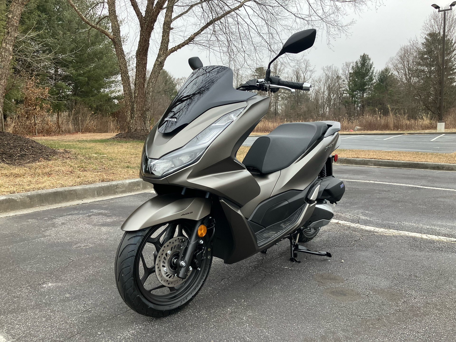 2023 Honda PCX in Hendersonville, North Carolina - Photo 7