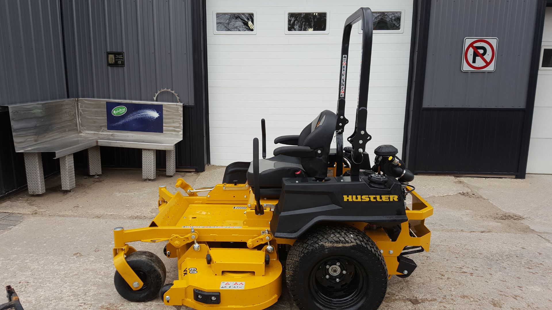 2022 Hustler Turf Equipment X-ONE 60 in. Kawasaki FX850 27 hp in Mazeppa, Minnesota - Photo 1