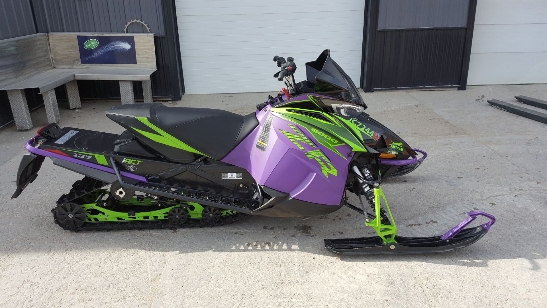 2019 Arctic Cat ZR 8000 Limited ES 137 iACT in Mazeppa, Minnesota - Photo 3