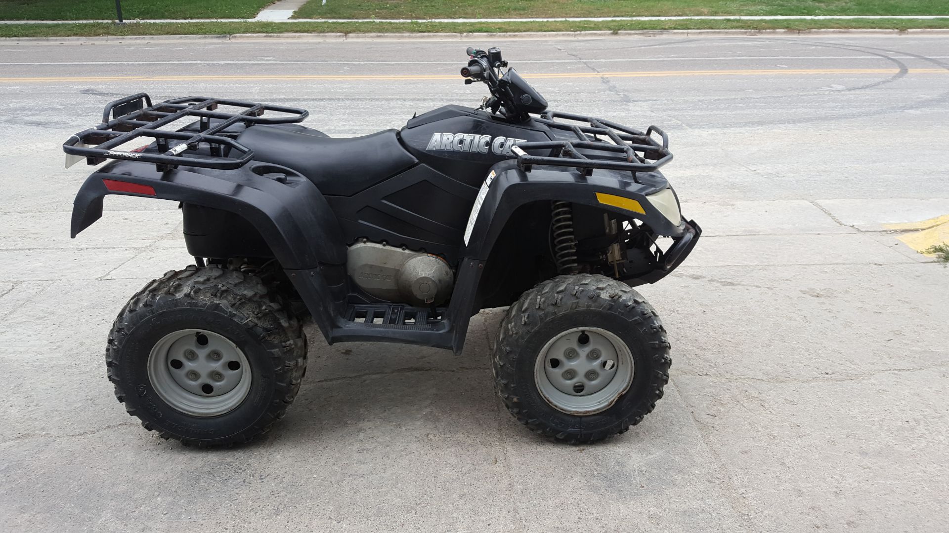 2007 Arctic Cat 650 H1 4x4 Automatic in Mazeppa, Minnesota - Photo 3