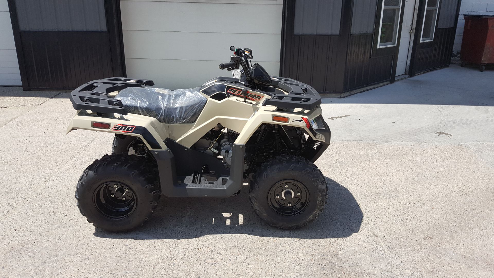 2024 Arctic Cat Alterra 300 in Mazeppa, Minnesota - Photo 4