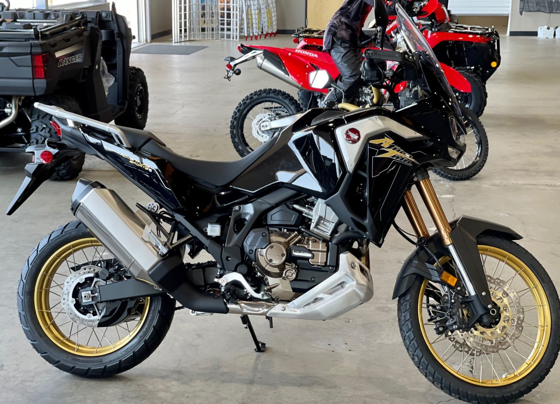 2021 Honda Africa Twin Adventure Sports ES DCT in Albany, Oregon - Photo 2