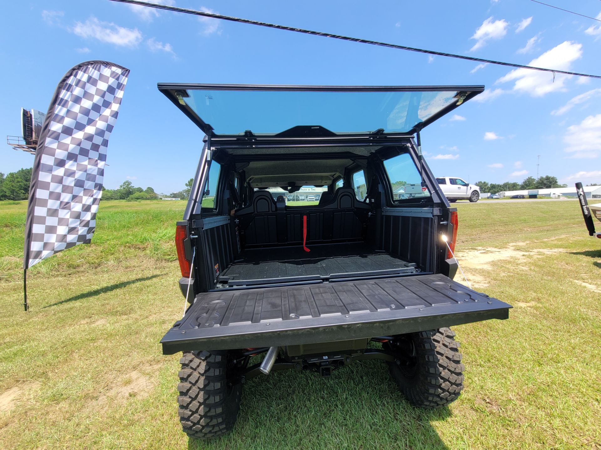 2024 Polaris Polaris XPEDITION ADV 5 Northstar in Loxley, Alabama - Photo 2