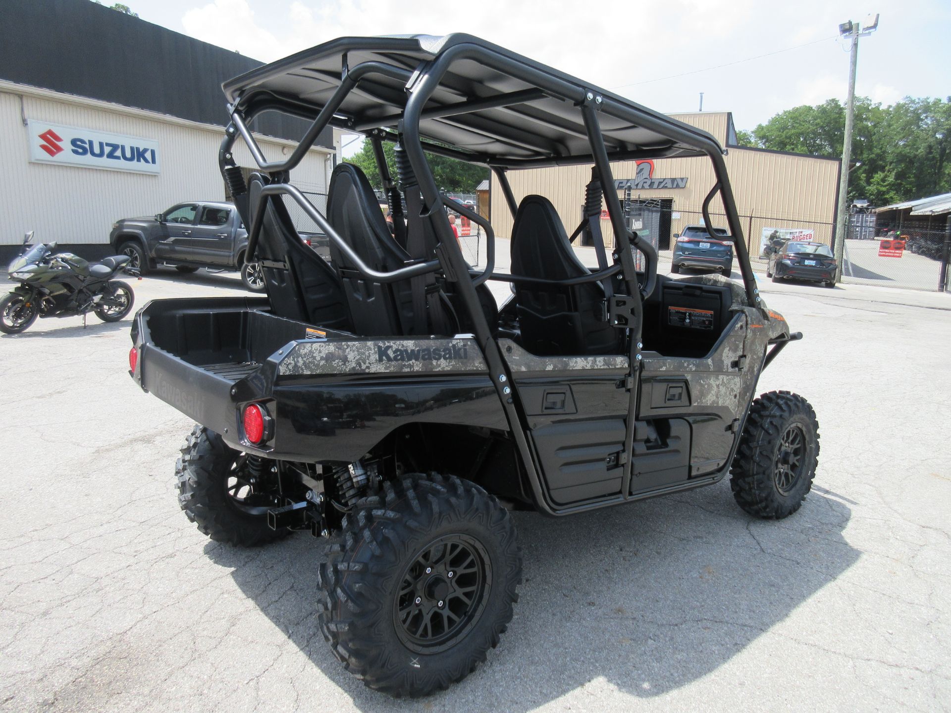 2025 Kawasaki Teryx4 S Camo in Georgetown, Kentucky - Photo 2