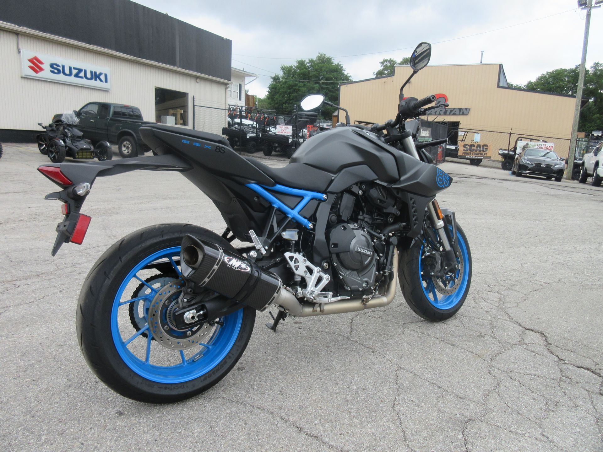 2024 Suzuki GSX-8S in Georgetown, Kentucky - Photo 4