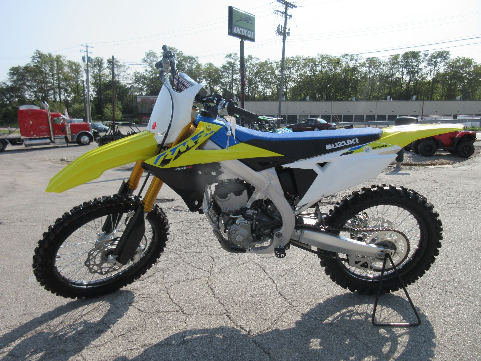 2025 Suzuki RM-Z250 in Georgetown, Kentucky - Photo 3