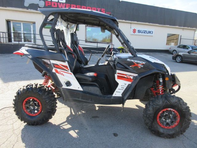 2014 Can-Am Maverick™ X® rs DPS™ 1000R in Georgetown, Kentucky - Photo 2