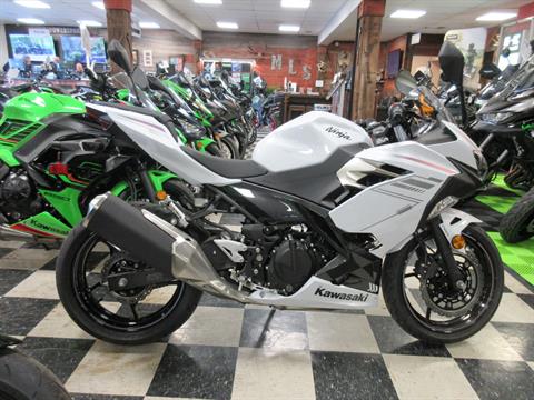 2023 Kawasaki Ninja 400 ABS in Georgetown, Kentucky - Photo 2