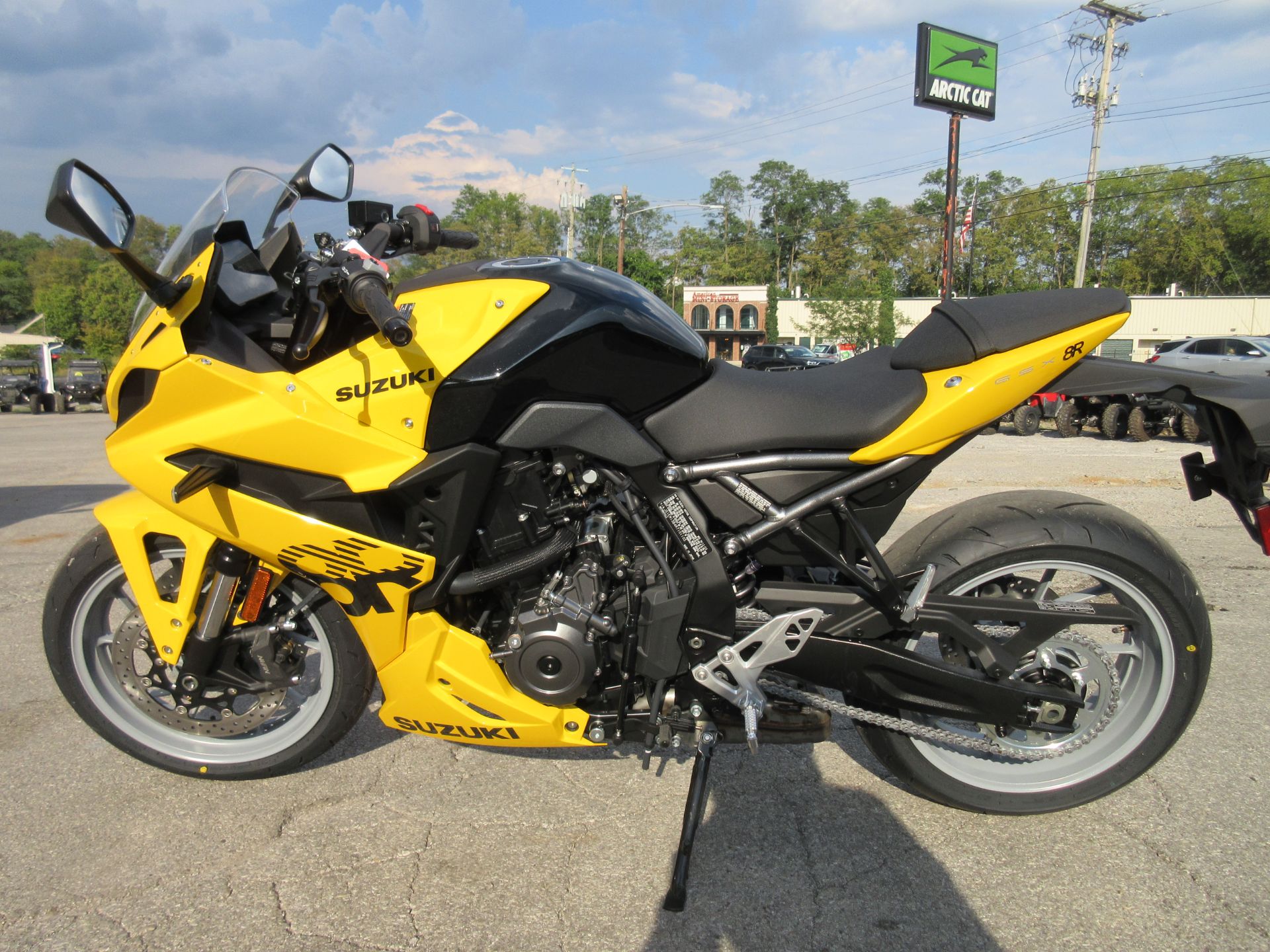 2024 Suzuki GSX-8R in Georgetown, Kentucky - Photo 4